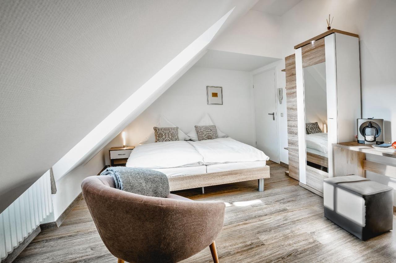 Residenz Weingut Schloss Reinhartshausen Bed & Breakfast Eltville am Rhein ภายนอก รูปภาพ