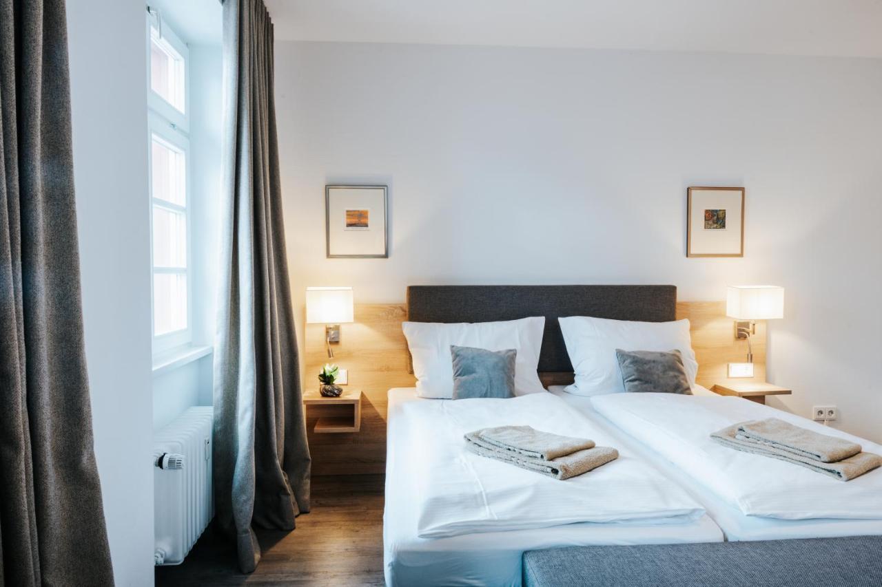 Residenz Weingut Schloss Reinhartshausen Bed & Breakfast Eltville am Rhein ภายนอก รูปภาพ