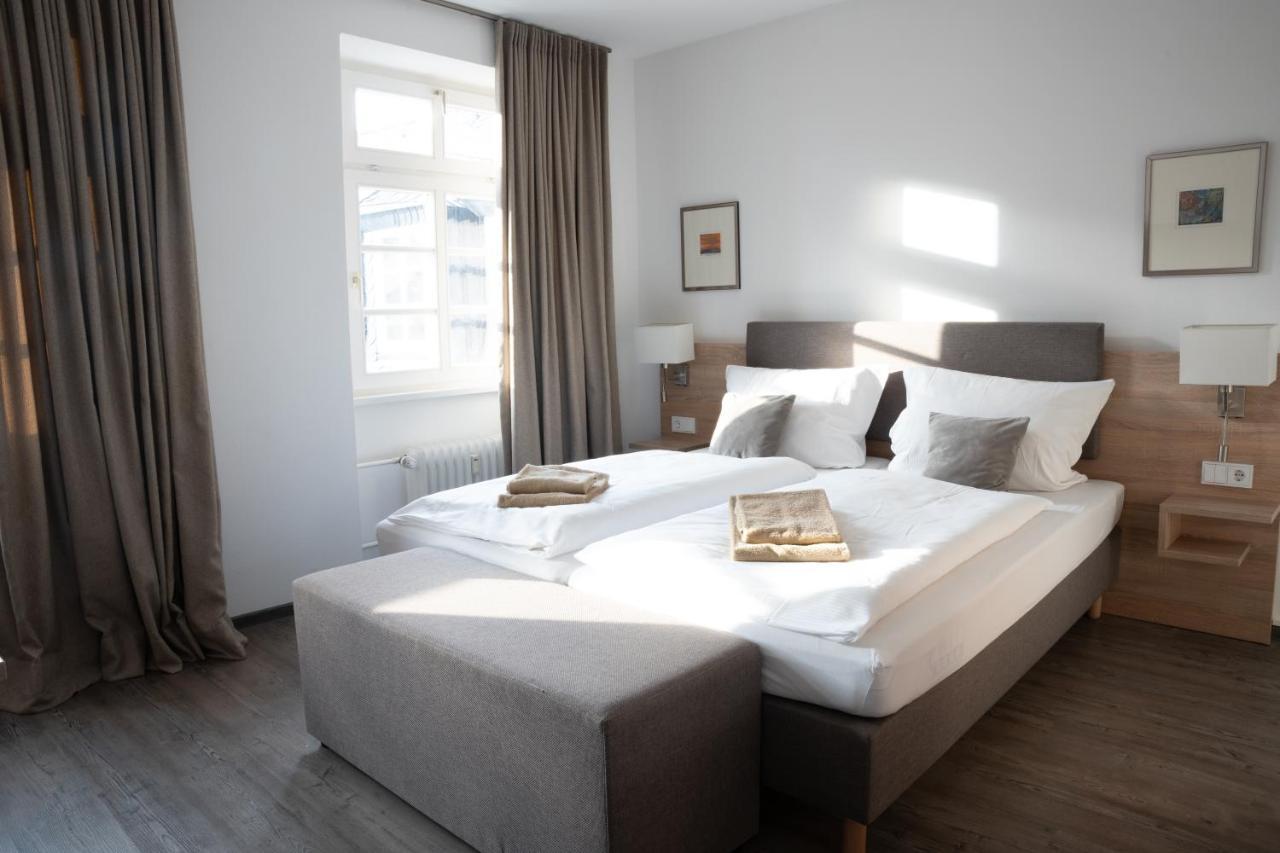 Residenz Weingut Schloss Reinhartshausen Bed & Breakfast Eltville am Rhein ภายนอก รูปภาพ
