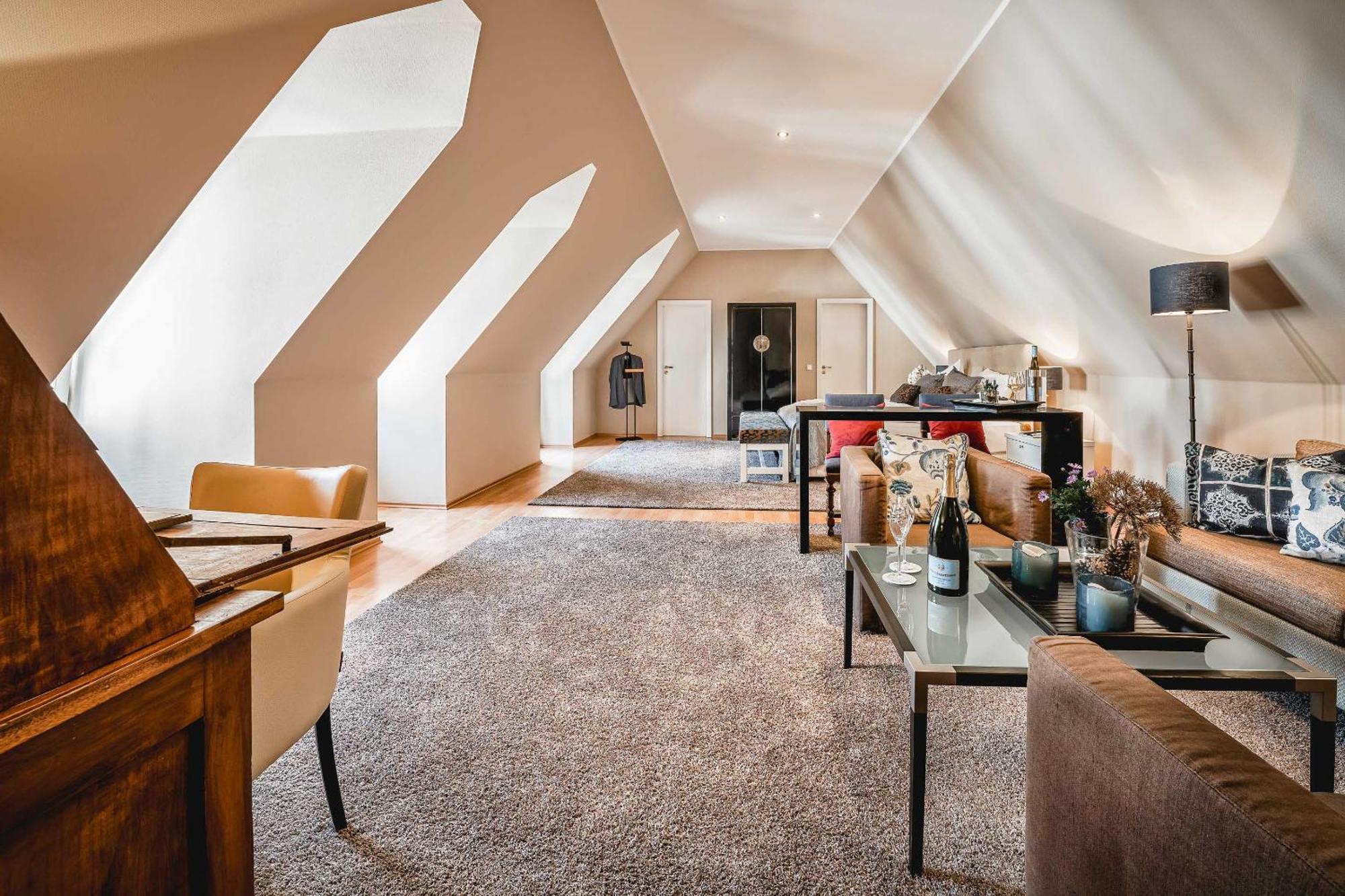 Residenz Weingut Schloss Reinhartshausen Bed & Breakfast Eltville am Rhein ภายนอก รูปภาพ