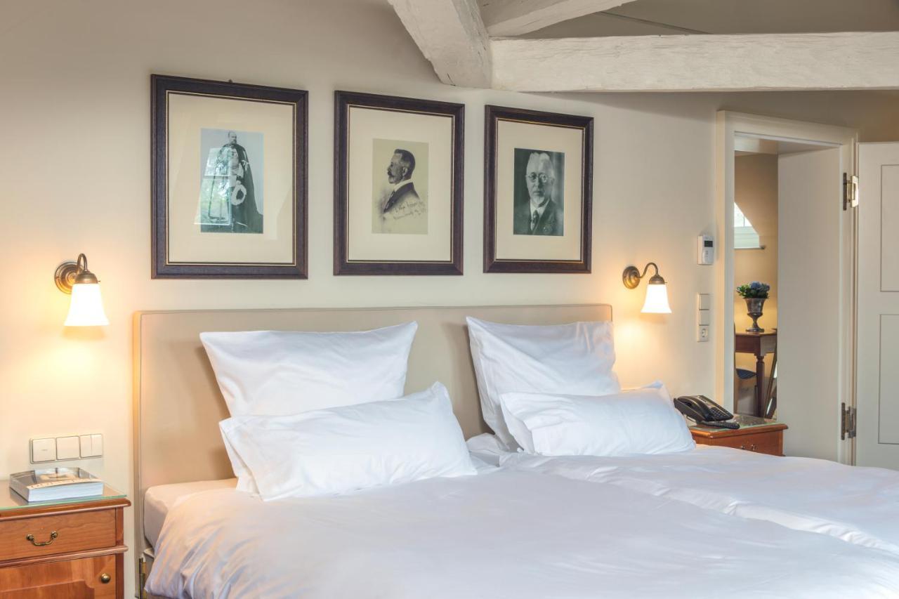 Residenz Weingut Schloss Reinhartshausen Bed & Breakfast Eltville am Rhein ภายนอก รูปภาพ