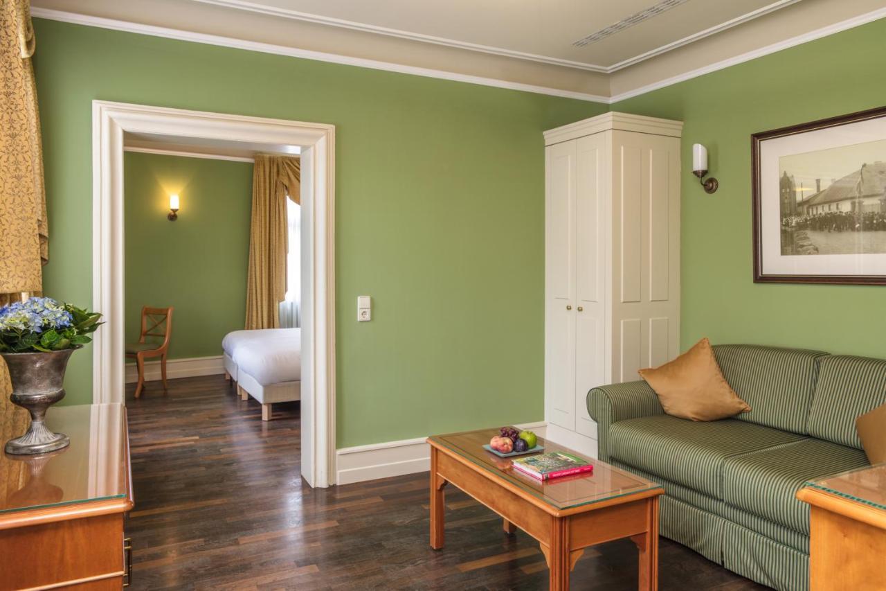 Residenz Weingut Schloss Reinhartshausen Bed & Breakfast Eltville am Rhein ภายนอก รูปภาพ