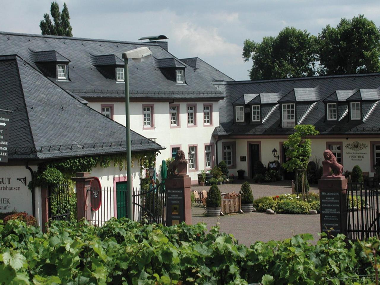 Residenz Weingut Schloss Reinhartshausen Bed & Breakfast Eltville am Rhein ภายนอก รูปภาพ